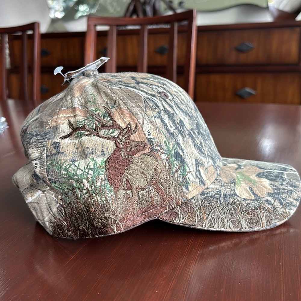 Realtree Edge Dri-Duck Wildlife Series,embroidered buck,camo,velcro back cap